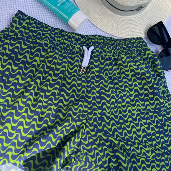 * 
IMPECCABLE CONDITION! * swim trunks! - Picture 8 of 13